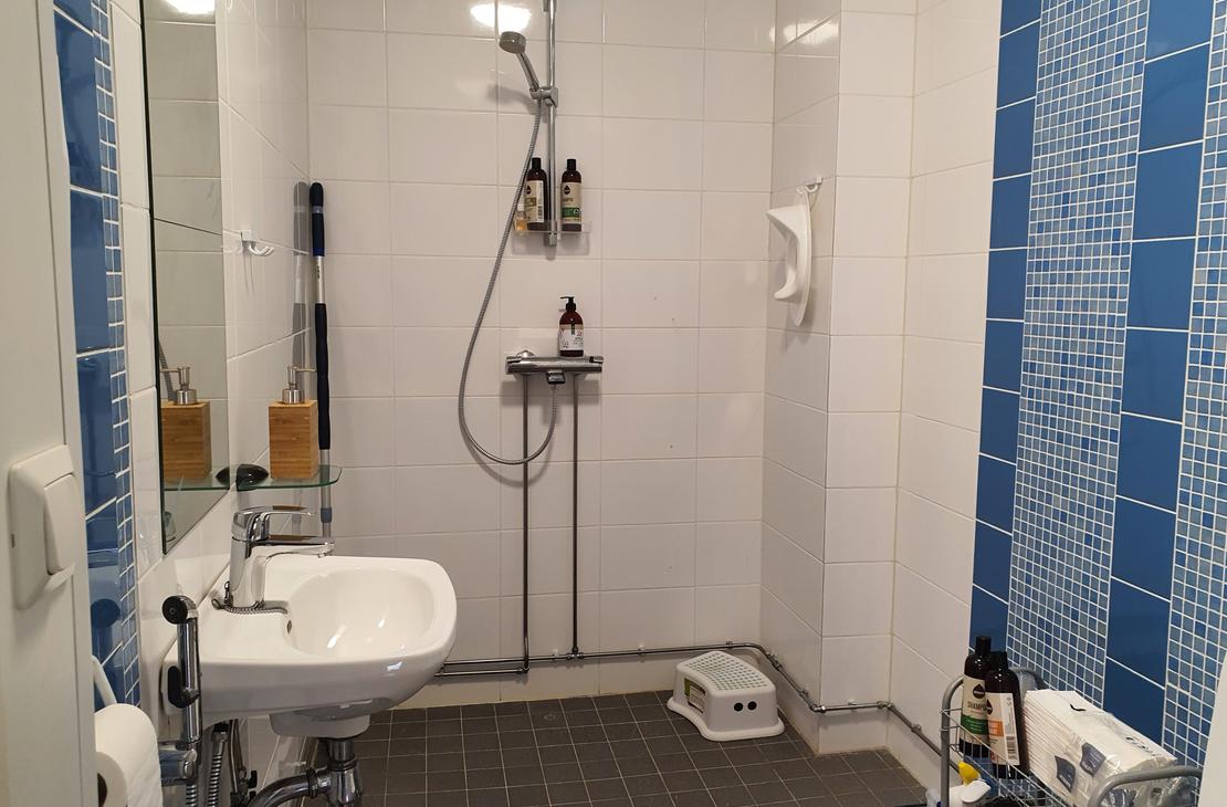 Kylpyhuone BB Hiitolanjoki