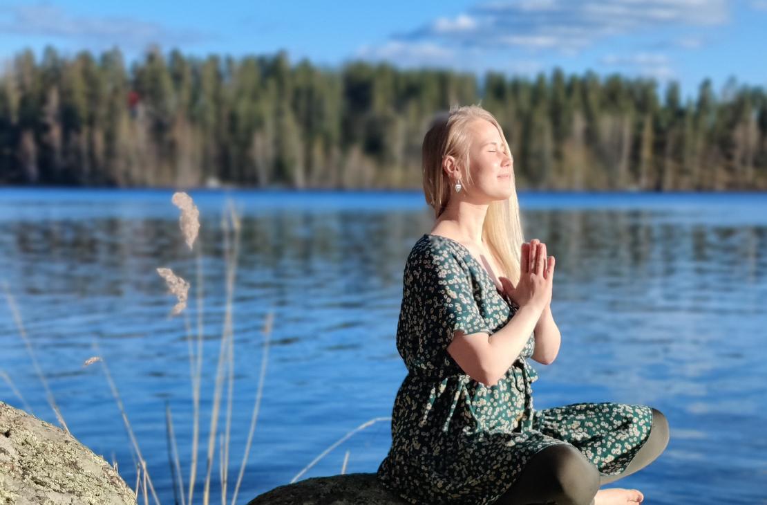Luontojooga ja rentoutus Hiitolanjoella